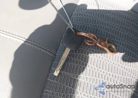 2016 Chevrolet Impala 1Lt z USA, uszkodzony, nr VIN 1G1105SA0GU163072